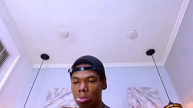 Santiago_Ortiz_ webkamerás műsora