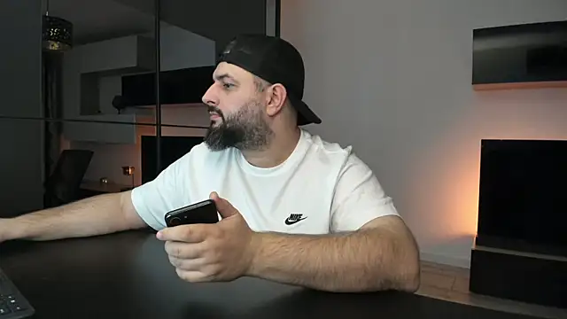 DravenPeak Adlı Modelin Canlı XXX Sohbeti