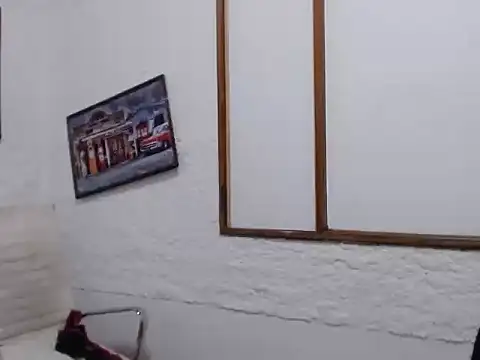 JulianaLopera1 Adlı Modelin Canlı XXX Sohbeti