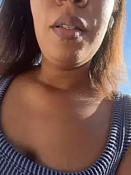 XXX chat uživo modela TrustMySoles