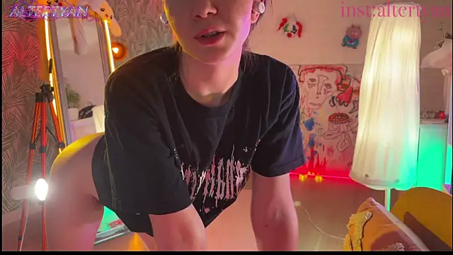 Chatroom XXX en direct de altertyan