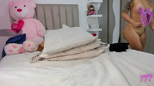 Chat XXX en directo de Queen_Antonella_Oficial