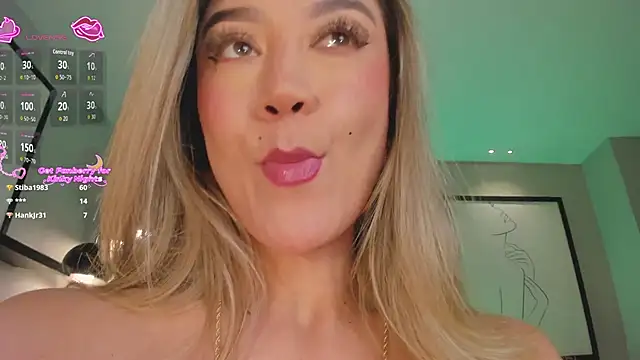 Chat XXX en directo de RebeccaHudson