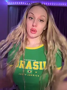 Chat XXX en directo de Emelia_Angel