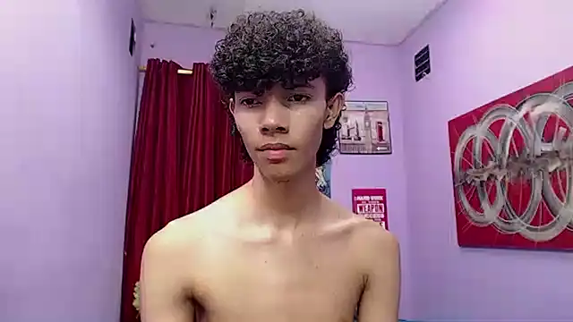 bigcock_twinks Adlı Modelin Web Kamerası Şovu