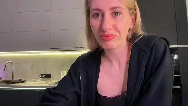 Chat XXX en directo de HEY_KITSUNKA