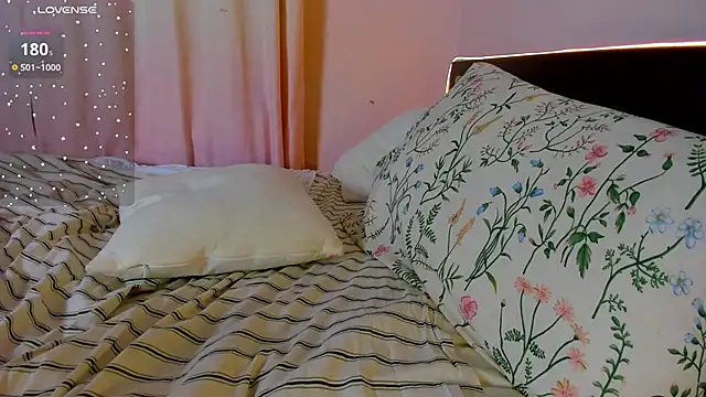 XXX chat uživo modela lexxxxxxi