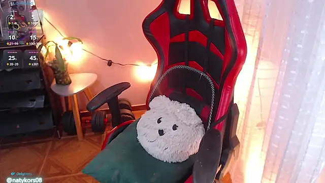 natyk_m élő XXX-chatje