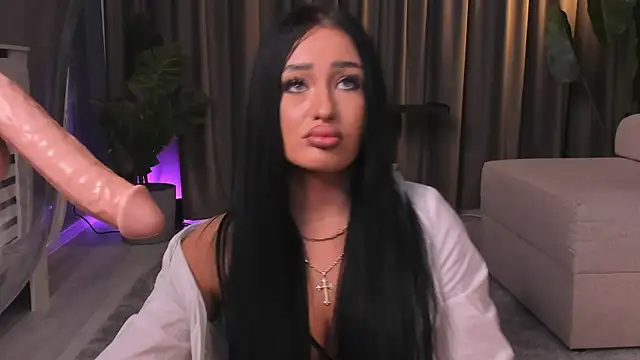 EmeraldKat Chat XXX live