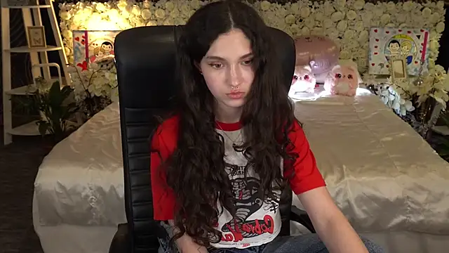 BabyFlowerr – Live XXX-chat