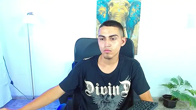 lucass_18 – webcam-show