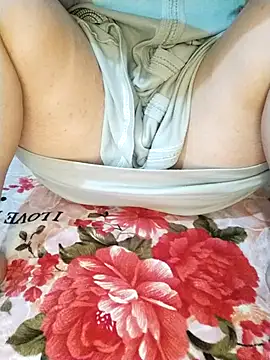 FarawllaのライブXXXチャット