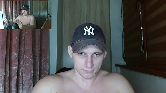 Poliglotjoe1のライブXXXチャット