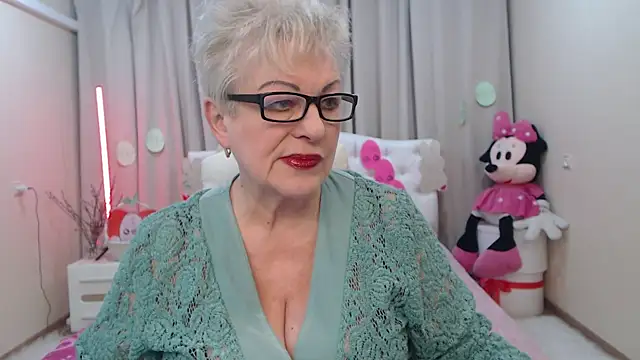 Chat XXX en directo de KayleSmoll