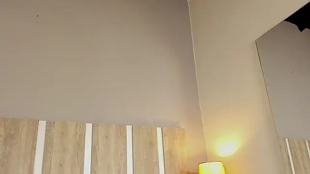 EmilySearss Adlı Modelin Canlı XXX Sohbeti