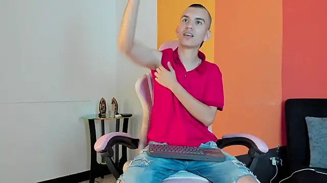 Rowan_Cley Webcam show