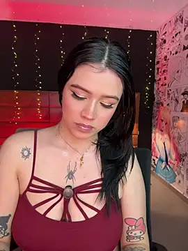 aria_bloomer Adlı Modelin Canlı XXX Sohbeti