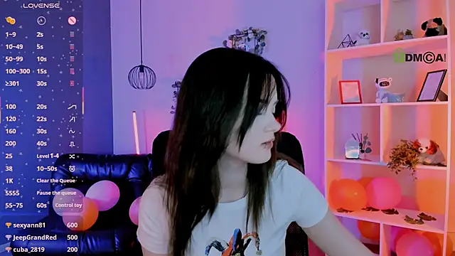 Chat XXX en directo de liana_kisses