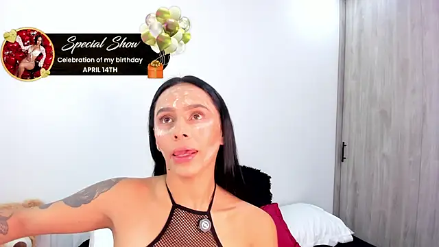 karlyn_angels' Live XXX Chat