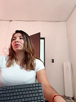 دردشة __Emma__11__Lecat_ الجنسية المباشرة