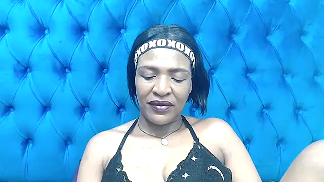 Chat XXX en directo de SpicyQueenxxxx