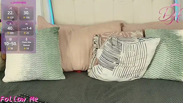 Daphne_Hills Webcam-Show