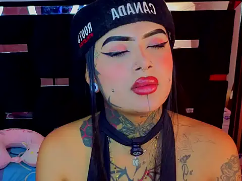 LauriInk1 Webcamshow