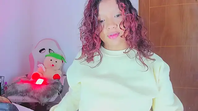 Živý XXX chat Emily_Coper18