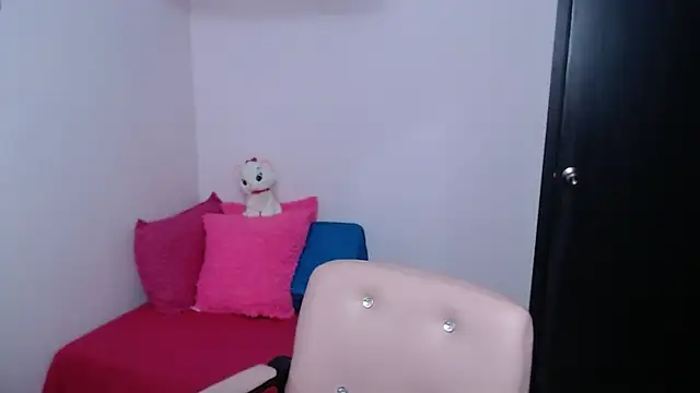 camilavargas_ – Live XXX-chat