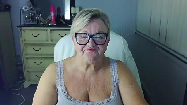 Czat XXX na żywo – BridgetBlueEyes