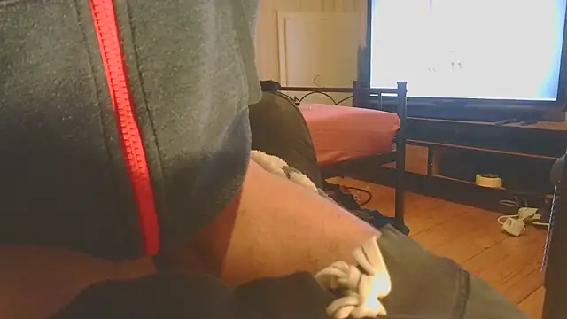 T0Yforeskin Live XXX-Chat