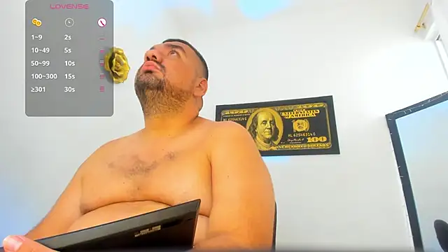 Chat +18 de horus_gil ao vivo