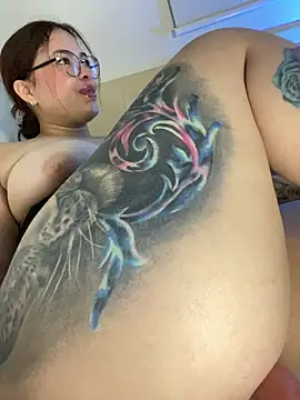 Chat +18 de Lizzy_R ao vivo