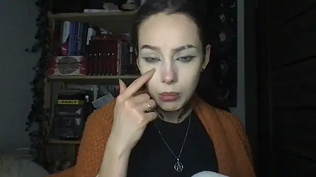 Yuna5343 Chat XXX in diretta