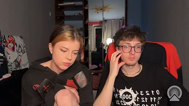 t_files_x 现场XXX聊天