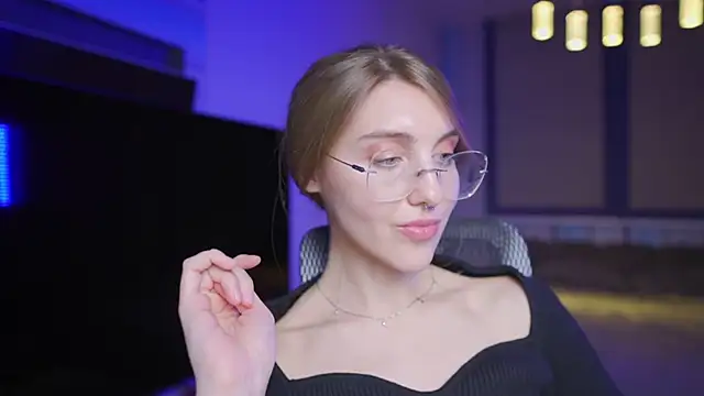 CassiaBlade1 Live XXX-Chat