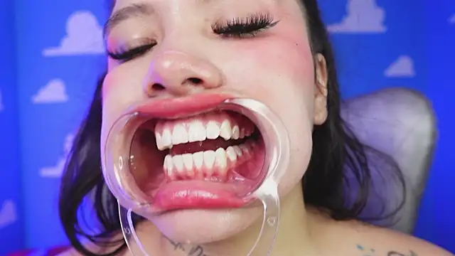 miss_keisi Chat XXX in diretta