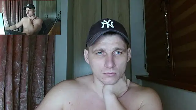 Show modela Poliglotjoe1 na web-kameri