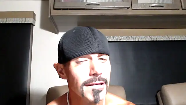 XXX chat uživo modela ThickD2C