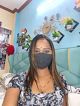 hoty_girlea Adlı Modelin Canlı XXX Sohbeti