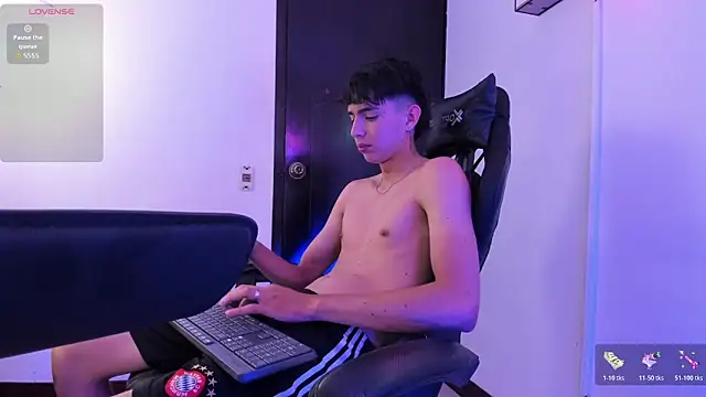 light_eyes_ Pertunjukan Webcam