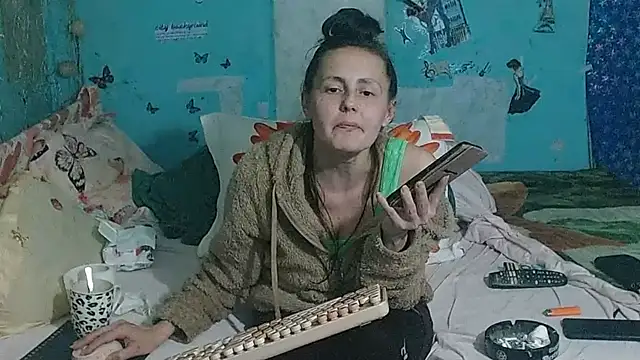 XXX chat uživo modela brighteyes77