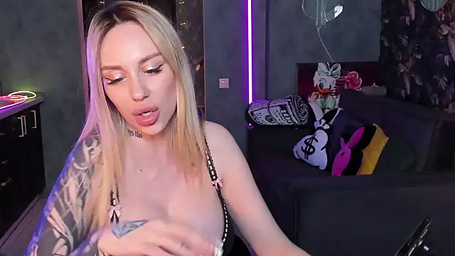 Blckmirrorr Live XXX-Chat