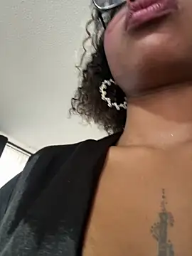 Chat XXX en directo de Morena_fire