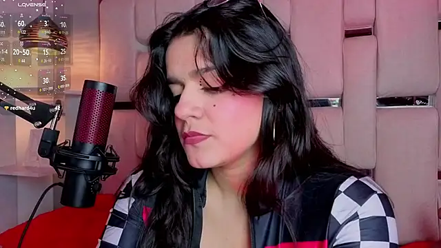 ValerieKay_ Chat XXX in diretta