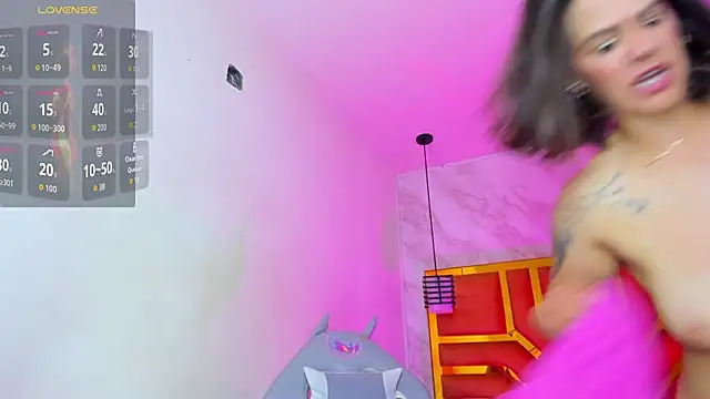 XXX chat uživo modela Luciifeer_