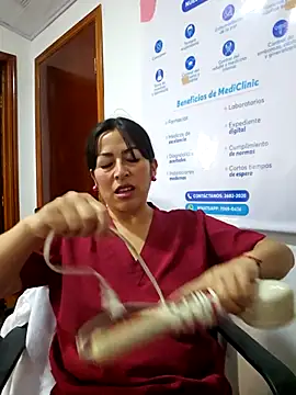 JustSamantha_: διαδικτυακό σόου στην κάμερα