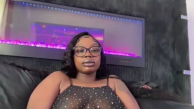 sevynsexysinss Chat XXX in diretta