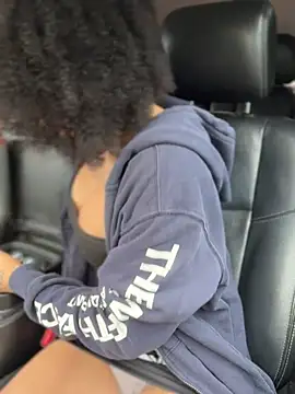 Živý XXX chat FerrariFrench