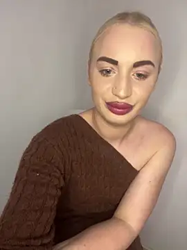 RuxyCatrina Webcam show